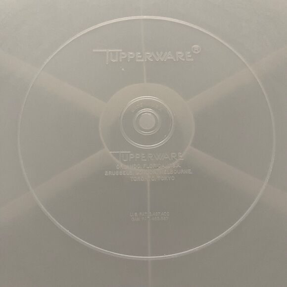 Vintage Tupperware Divided Relish Tray with Lid EUC Veggie Party Tray Hosting - Picture 10 of 11